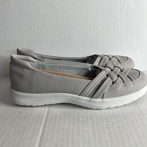 New Clarks Women's Adella Poppy Sneaker - Picture 1 of 8